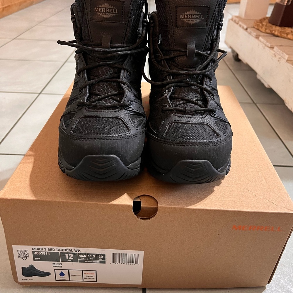 Merrell Black Men's Tactical Mid Boot